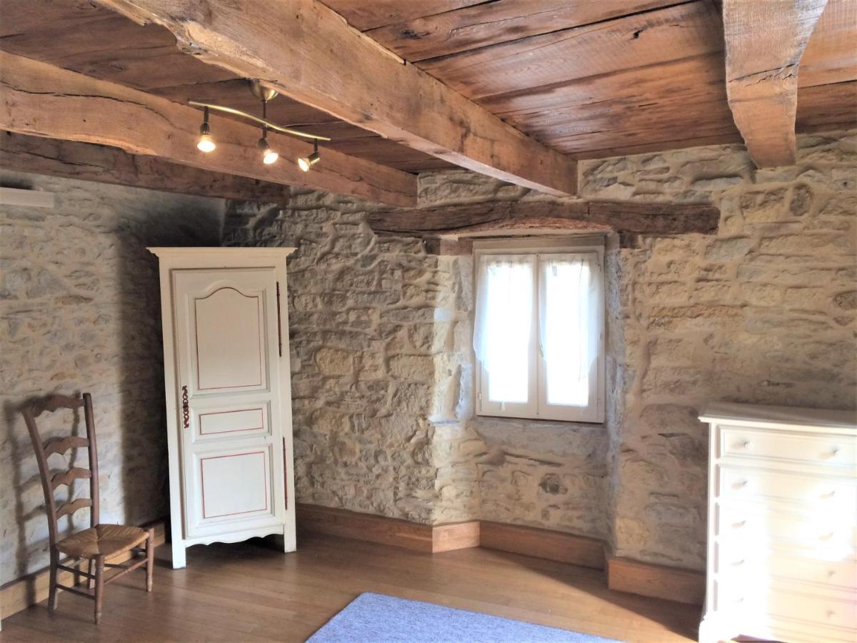ホテル La Source Gilhodes Castelnau-de-Mandailles エクステリア 写真