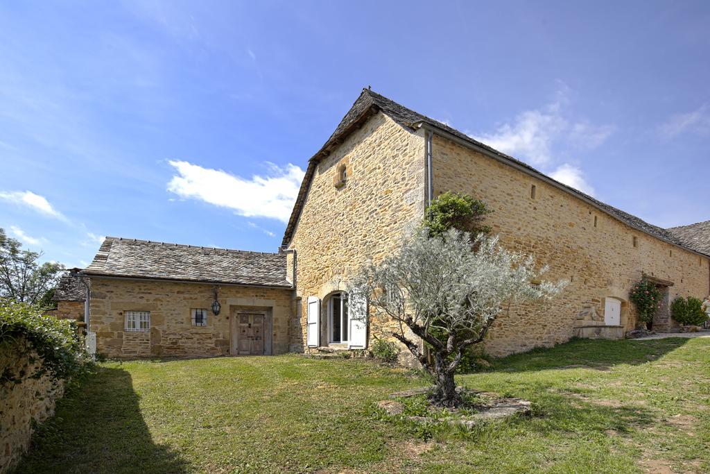ホテル La Source Gilhodes Castelnau-de-Mandailles エクステリア 写真