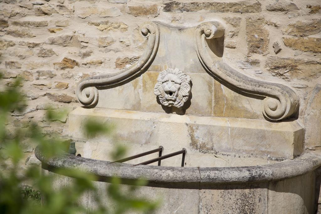ホテル La Source Gilhodes Castelnau-de-Mandailles エクステリア 写真