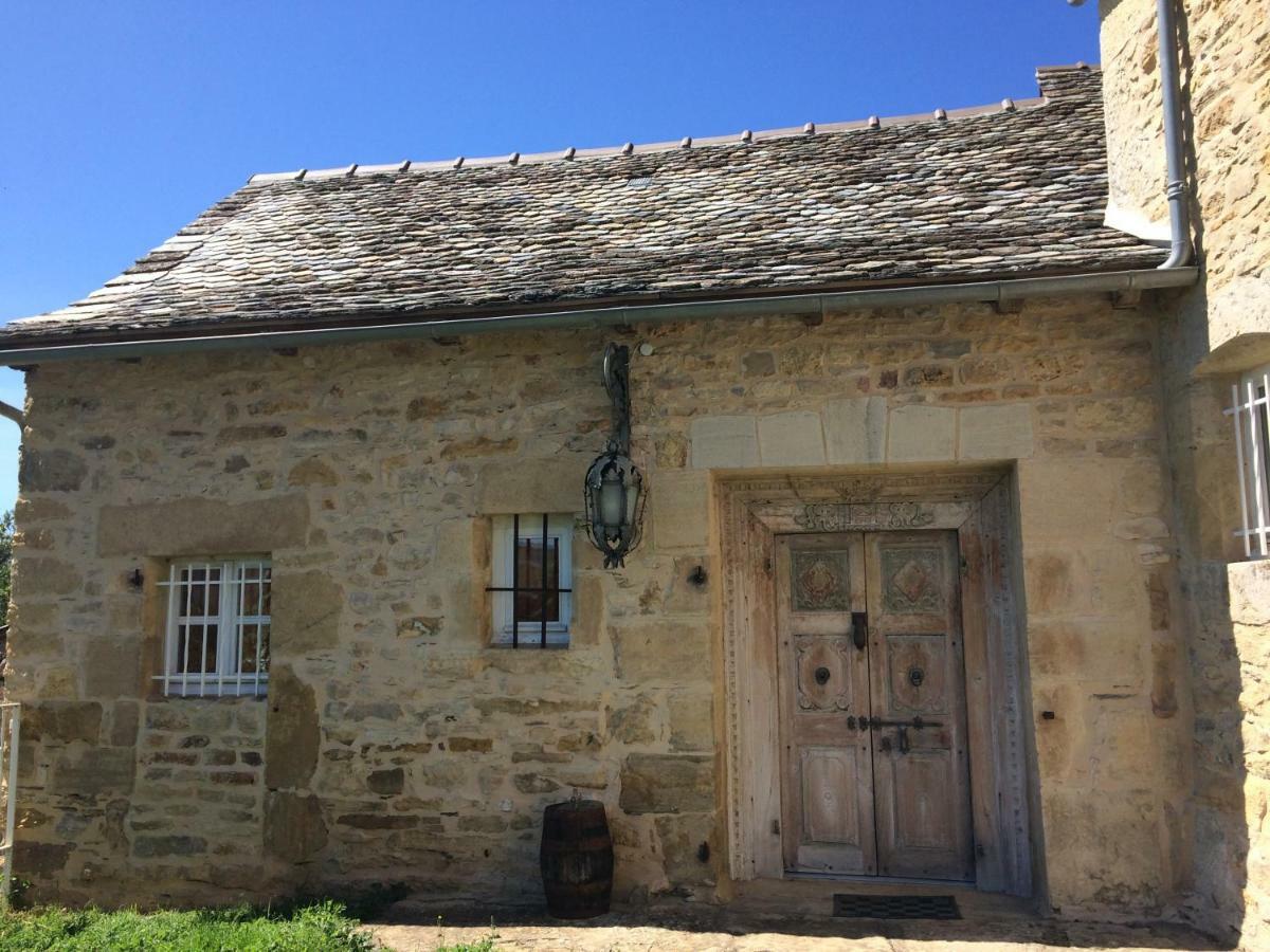 ホテル La Source Gilhodes Castelnau-de-Mandailles エクステリア 写真